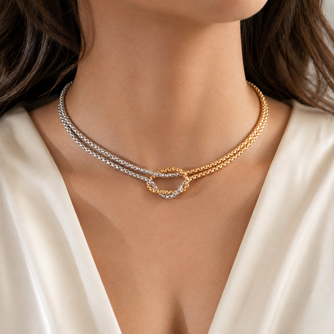 Colar Duplo Folheado a Ouro 18K e Prata Malhada com Fio Martelado
