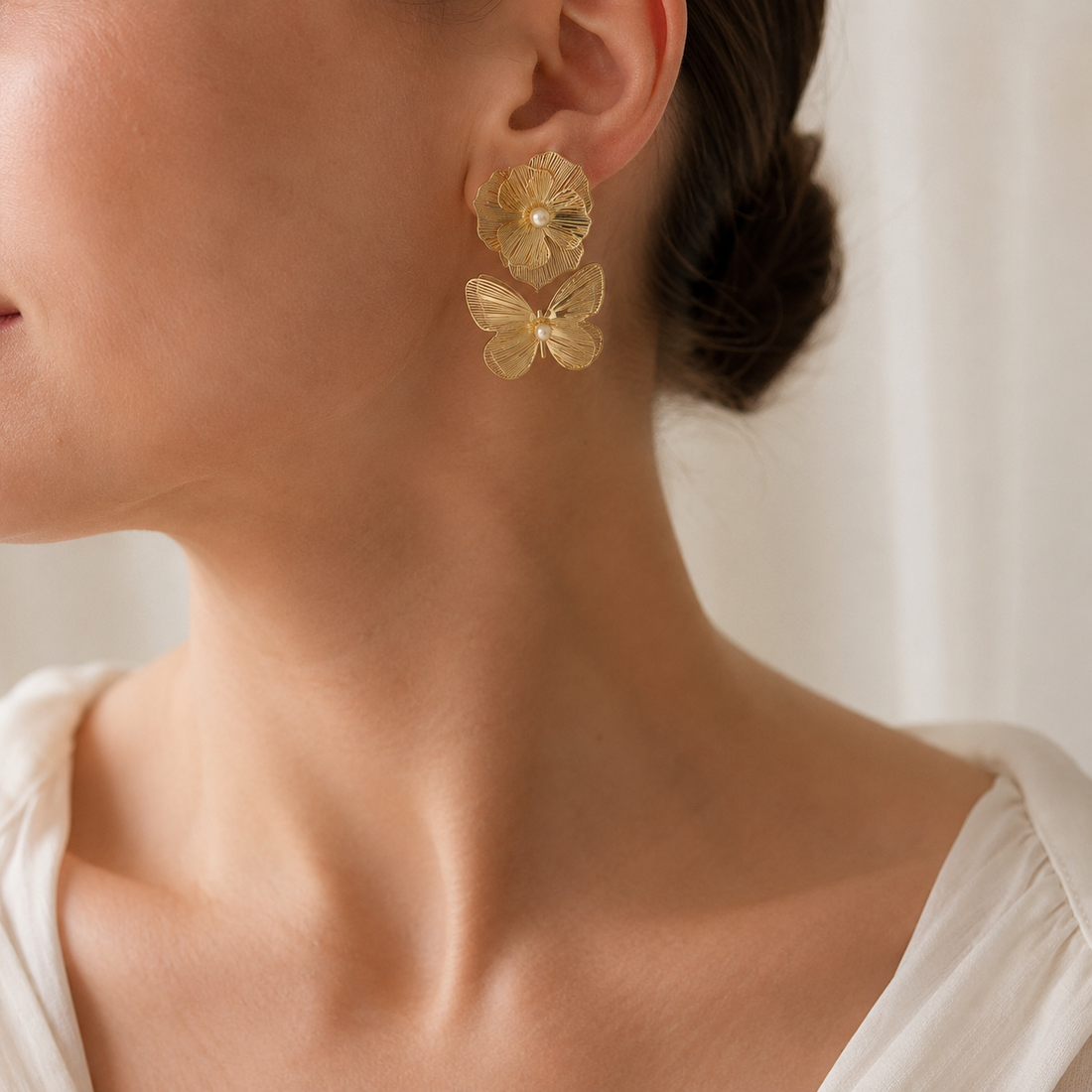 Brinco Flor e Borboleta 18K