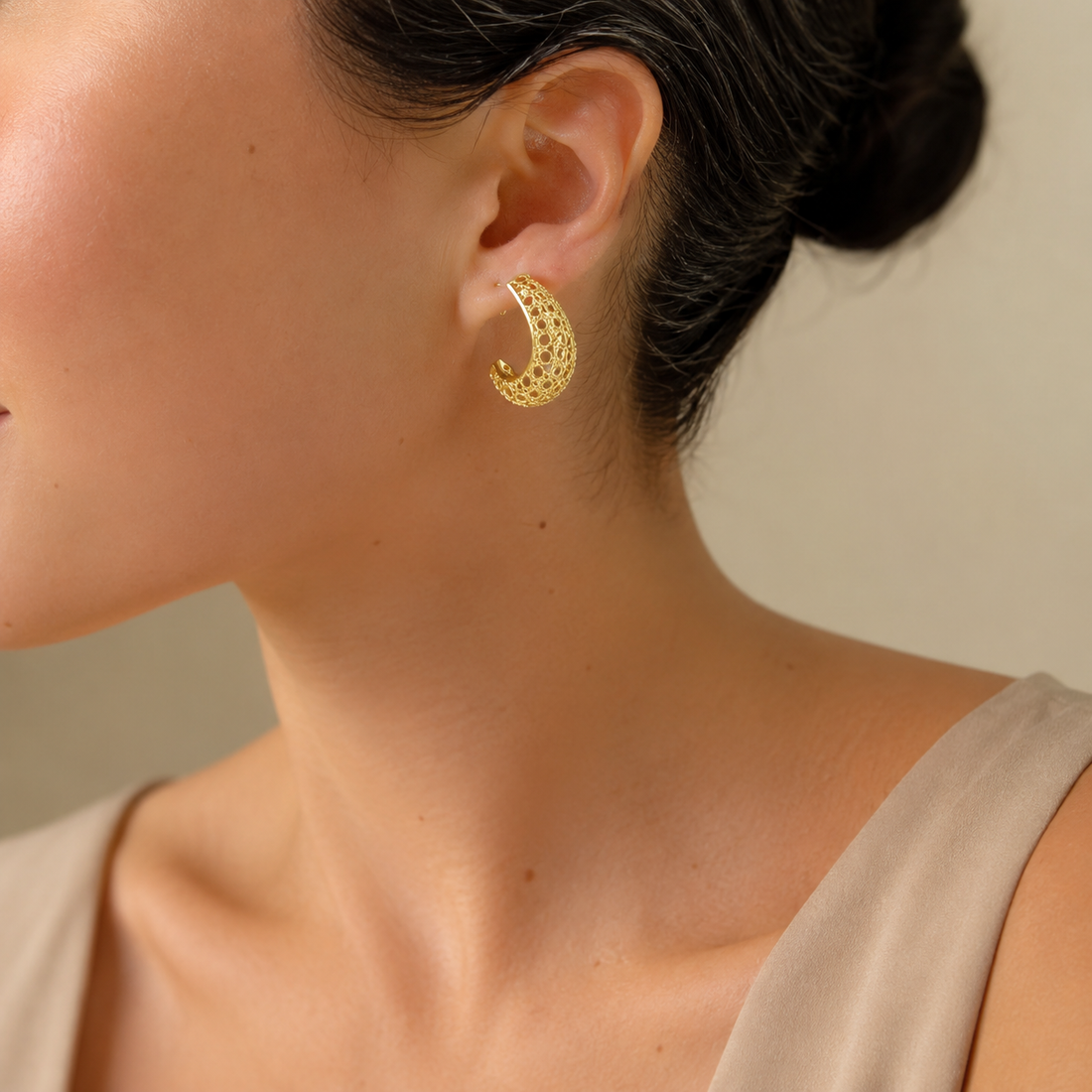 Brinco Orgânico Argola Vazado 18K