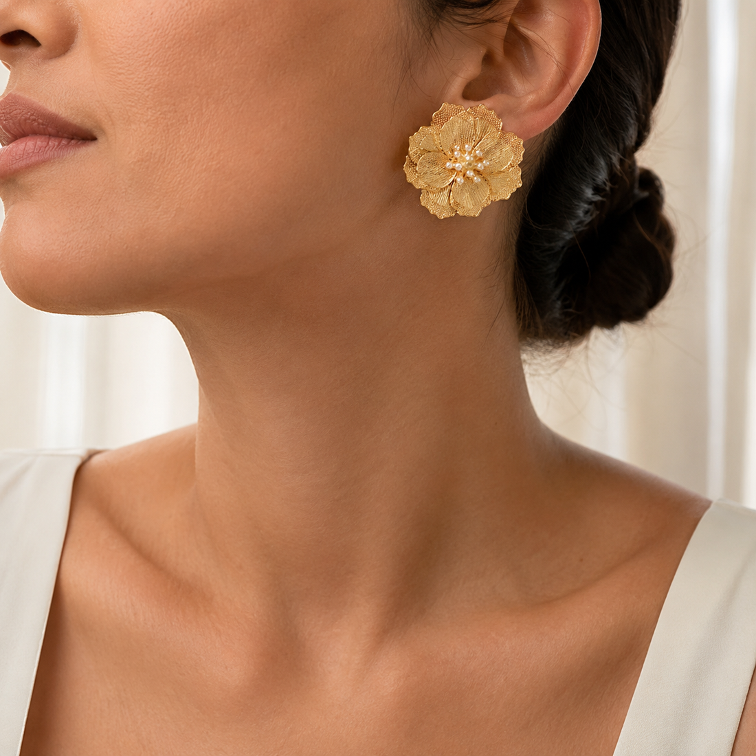 Brinco Flor Cravejado 18K
